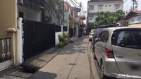 Ini salah satu sudut jalan yang ada di Kecamatan Tebet, Jakarta Selatan.