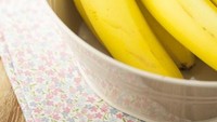 Pisang yang manis lunak, kaya akan potasium, magnesium, dan  prebiotik berbasis nabati, yang dapat memberi makan bakteri baik pada tubuh. Foto: Istimewa