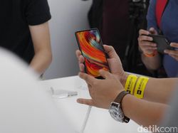 Lebih Dekat dengan Mi Mix 2, Si Ponsel Layar Penuh