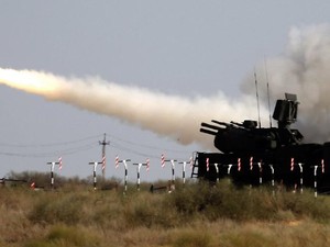 Teka-teki Latihan Militer Besar-besaran Rusia