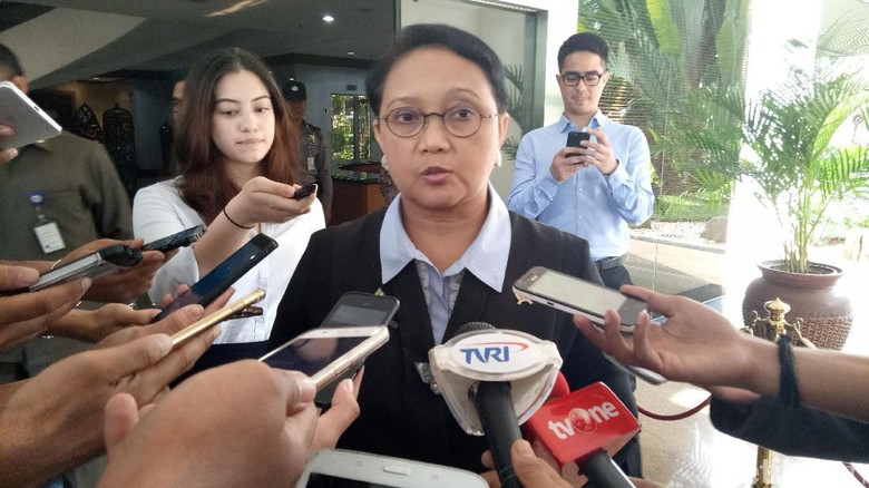 Kecelakaan Bus Maut di Malaysia, Menlu Retno: 4 WNI Masih Kritis Kecelakaan Bus Maut di Malaysia, Menlu Retno: 4 WNI Masih Kritis