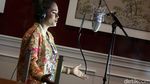 Gaya Krisdayanti saat Isi OST Ayat-Ayat Cinta 2