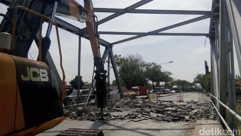 Ada Perbaikan Jembatan di Pantura Demak, Ini Jalur Alternatifnya Ada Perbaikan Jembatan di Pantura Demak, Ini Jalur Alternatifnya