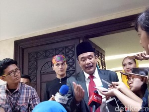 Djarot Usulkan Kenaikan Tunjangan Damkar hingga Satpol PP