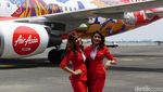 Foto: Pramugari AirAsia dan Wonderful Indonesia