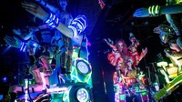 Seiring dengan perkembangan iptek, kini robot pun dimanfaatkan oleh sebuah restoran di Jepang untuk melayani para pengunjung. Namun tidak hanya itu, robotnya pun didandani dengan seksi (CNN)