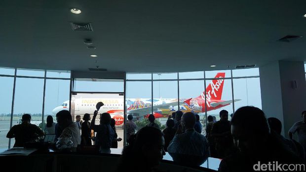 AirAsia Luncurkan Pesawat Bergambarkan Borobudur dan Bromo