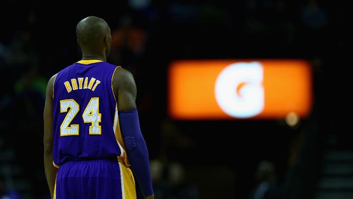 Nomor punggung Kobe Bryant akan dipensiunkan oleh LA Lakers (Streeter Lecka/Getty Images) Nomor punggung Kobe Bryant akan dipensiunkan oleh LA Lakers (Streeter Lecka/Getty Images)