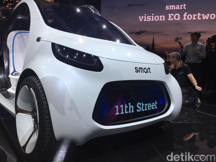 Melihat Lebih Dekat Mobil Tanpa Sopir Cute dari Smart