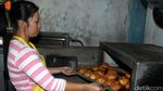 Melihat Pengolahan Kopi dan Pembuatan Roti Mitra Binaan Semen Indonesia