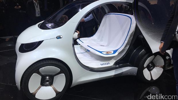 Mobil tanpa sopir mungil dari smart