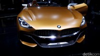 Z4 adalah sebuah roadster modern dengan desain yang kental, sebuah mobil yang memiliki DNA BMW.