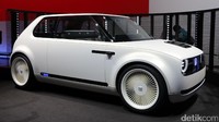 Urban EV dipamerkan di Frankfurt Motor Show.