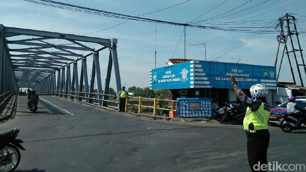 Jembatan Ploso Diperbaiki/