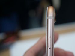 Lebih Dekat dengan Si Bongsor iPhone 8 Plus