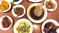Kalau menyebut nasi Padang enak di Singapura, banyak yang menjagokan Hajjah Maimunah di Jalan Pisang, Joo Chiat Road. Restoran sebenarnya tawarkan makanan Melayu namun dengan bumbu mirip masakan Padang. Menu andalannya antara lain tahu telu, siput sedut, ayam merah, rendang dan paru balado. Foto: detikFood