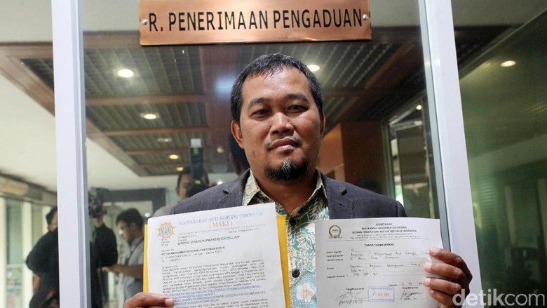 Pelapor Fadli Zon Akan Lengkapi Berkas Soal Surat DPR ke KPK Pelapor Fadli Zon Akan Lengkapi Berkas Soal Surat DPR ke KPK