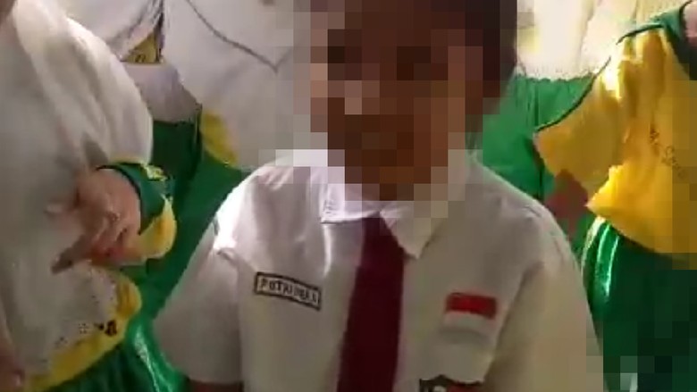 Dibekap, Siswi SD di Jakbar Gigit Tangan Penculik dan Lari Dibekap, Siswi SD di Jakbar Gigit Tangan Penculik dan Lari