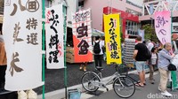 Restoran-restoran ini mengolah seafood segar menjadi hidangan khas Jepang yang enak mulai dari sashimi, sushi hingga ragam tempura gurih. Ikan dan seafood yang diolah juga dijamin segar. Foto: Rachman Haryanto