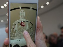 Lebih Dekat dengan Si Bongsor iPhone 8 Plus