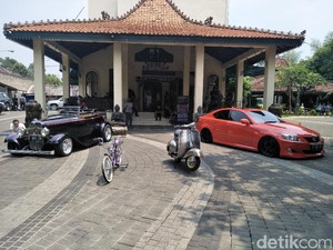 Sepeda Kustom Ramaikan Panggung Jakarta Custom Culture 2017