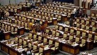 Penampakan kursi kosong di sidang paripurna DPR RI, Rabu (13/9/2017).