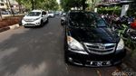 Foto: Parkir Liar Kembali Marak di Jalan Raden Fatah