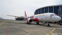 Pesawat dengan nomor register PK-AXV ini akan ditempatkan secara berotasi di keempat hub AirAsia Indonesia, yaitu Jakarta, Medan, Surabaya dan Bali (Masaul/detikTravel)