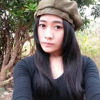 Ridharani Titis Bulan adalah putri cantik dari pelawak senior Boneng. Foto: Istimewa