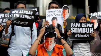 Aksi Tuntut KPK Tahan Setya Novanto