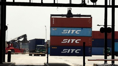 Melihat Dari Dekat Bongkar Muat Tercepat di Cikarang Dry Port