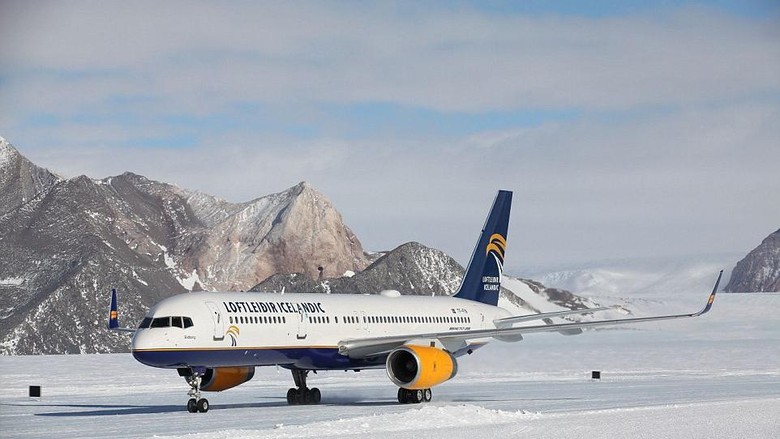 Landasan di Union Glacier, Antartika (Dok. Antarctic Logistics & Expeditions) Landasan di Union Glacier, Antartika (Dok. Antarctic Logistics & Expeditions)