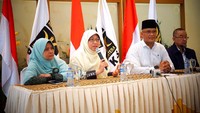 Sementara itu, tuntutan dari aksi adalah mengecam kejahatan kemanusiaan di Rakhine State, Myanmar. Mereka juga meminta bangsa di Asia Tenggara memberikan intervensi kepada Myanmar. (dok. PKS)