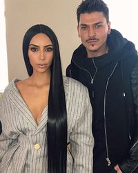Kotak Makeup Hilang, Makeup Artist Kim K Tawarkan Tebusan Rp 135 Juta