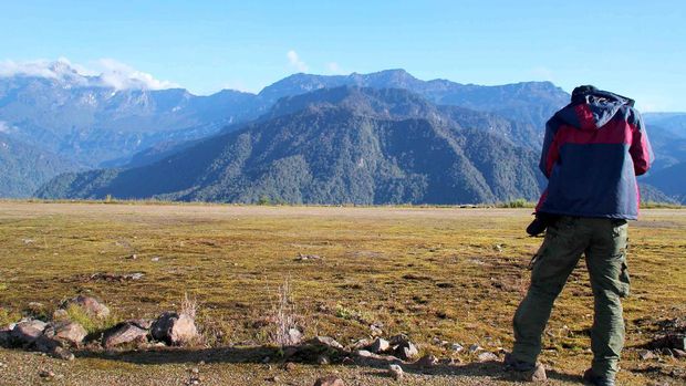 Indonesia Punya Bandara di Antara Pegunungan Salju Papua