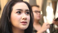 Para netizen mengira bentuk hidung Cita semakin mancung karena operasi. Pool/Hanif Hawari/detikFoto.