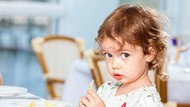 Selain Jauhi Gadget dari Anak, 5 Makanan Ini Juga Bisa Sehatkan Mata Si Kecil Selain Jauhi Gadget dari Anak, 5 Makanan Ini Juga Bisa Sehatkan Mata Si Kecil