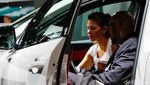 Senyum Manis di Frankfurt Motor Show
