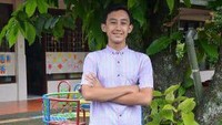 Hilarius Raharjo dan pelaku berinsial B berduel di taman itu pada akhir 2015. Duel seperti gladiator. Hilarius yang mendapatkan luka parah di ulu hati kemudian meninggal pada Januari 2016/Foto: Facebook Maria Agnes