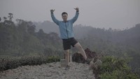Bripda Andre juga membagikan kisah serunya dalam postingan Instagram. Ia menceritakan soal kegemarannya traveling serta naik gunung (Instagram/andreferdians)