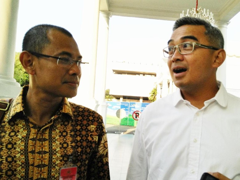 Konsultasi Pilkada Bandung, Farhan dan Arfi Rafnialdi Temui Jokowi Konsultasi Pilkada Bandung, Farhan dan Arfi Rafnialdi Temui Jokowi