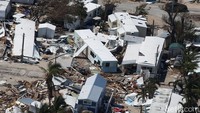 Taman trailer yang rusak akibat badai Irma (Foto: REUTERS/Carlo Allegri)