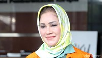 Masih di bulan Agustus, giliran Wali Kota Tegal Siti Masitha alias Bunda Sitha yang terkena operasi tangkap tangan KPK