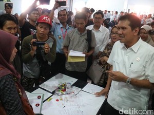 Tinjau Seleksi CPNS di Makassar, Menpan RB: Tak Ada Calo