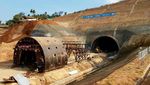 Foto: Terowongan di Tol Cisumdawu yang Tembus Bukit