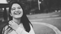 Jalinan cinta Kahiyang dan Bobby tak main-main. Kahiyang menerima lamaran Bobby untuk menapaki hubungan ke jenjang pernikahan. I Said Yes.., tulis Kahiyang pada Juni 2017 lalu di Instagram. Kahiyang terlihat memamerkan cincin di jari manisnya.