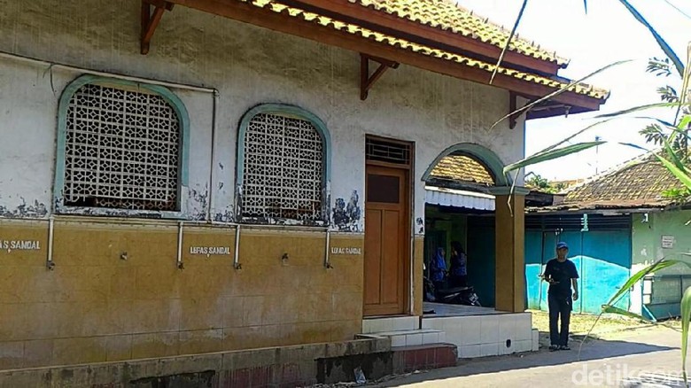 Berkunjung ke Musala yang Akan Dibangun Jadi Masjid oleh Husni Berkunjung ke Musala yang Akan Dibangun Jadi Masjid oleh Husni