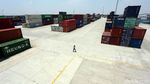 Melihat Dari Dekat Bongkar Muat Tercepat di Cikarang Dry Port