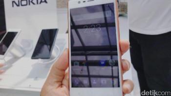 Nokia 3, ponsel ini punya bentang layar 5 inch dengan resolusi HD. (Foto: detikINET/Adi Fida Rahman)