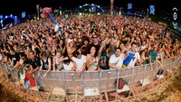 Di Indonesia, DJ yang kini punya nama besar seperti tak bisa lagi dihitung jari, bahkan mereka dipayungi beberapa festival musik besar bertaraf internasional. Foto: Ilustrasi Musik Elektronik (Getty Images)